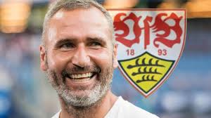Der neue vfb cheftrainer tim walter präsentiert sich an seinem ersten arbeitstag hoch motiviert. Vfb Stuttgart Tim Walter Wird Trainer In Der Kommenden Saison