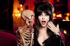 Elvira, Mistress of the Dark: 10 Things You Might Not Know! - Bloody  Disgusting