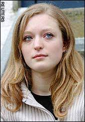 Ik wil jullie mijn levensverhaal vertellen over de dagen in gevangenschap van marc dutroux. Why Didn T You Kill Me Child Rape Victim Asks Dutroux
