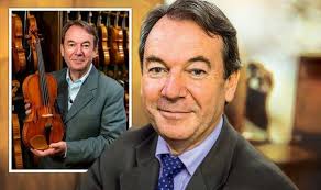 Eric Knowles age: How old is Bargain Hunt's Eric Knowles?