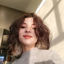 Phoebe Rose's Instagram, Twitter & Facebook