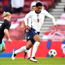 Die deutsche nationalmannschaft verliert das traditionsduell gegen england und verabschiedet sich aus dem. Fussball Em 2021 England Startet Gegen Kroatien Die Lowenwelpen Der Spiegel