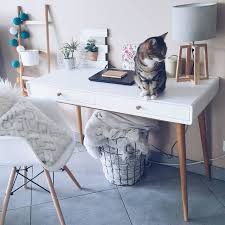 Les chaises bureau paravent luminaire lit plateforme pin massif + sommier, jimi la gamme la redoute intérieurs vous présente une sélection de lits design et pratiques élaborés par ses designers. Bureau 2 Tiroirs Jimi Tiroir Bureau Bureau Enfant
