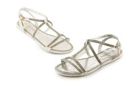 Sandalo sposa realizzato in raffinatissimo raso lu. 28 Idee Su Scarpe E Sandali Da Sposa Bridal Shoes And Sandals Sandali Da Sposa Scarpe Sandali