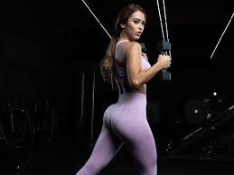 Yanet garcia vk page yanet garcía is a mexican model, meteorologist and fashion industry entrepreneur. Yanet Garcia Returns To Hoy With Exercise Routine At Home And Advice Newsy Today