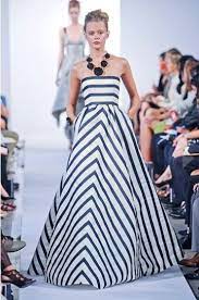 Oscar De La Renta Gown Black And White Stripes Striped Wedding Dress Striped Bridesmaid Dress Black And Fashion Fashion Week Fashion Week Spring