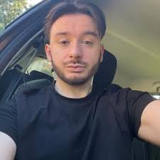 aaron varin (@aaron_varin)