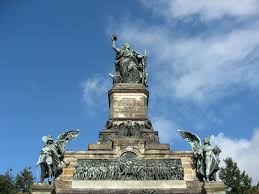Germaniadenkmäler sind denkmäler mit dem abbild der nationalallegorie germania. Johannes Schilling I Germania Niederwald Denkmal 1883 Foto Bild Architektur Sakralbauten Figuren Details Bilder Auf Fotocommunity