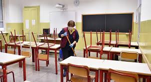 Con il dirigente dell'istituto giovanni caselli di napoli, dott. Coronavirus Scuole Chiuse In Alto Adige E Salento L Elenco Citta Per Citta