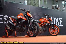 It was a long and fun orange day! Ktm 250 Duke And Ktm 390 Duke Launched Priced From Rm 21 730 Bikesrepublic