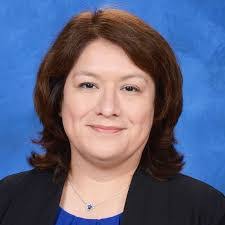 Minda Anderson's Instagram, Twitter & Facebook