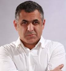 A Dragon Arrives! (2016)