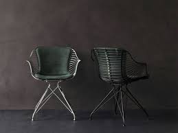 The Wire Dining Chair Was Conceived As An Innovative Synthesis Of Two Distinct And Time Honored Crafts Saddle Mak Wire Dining Chairs Wire Chair Dining Chairs