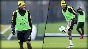 5 things to know about borussia dortmund's new striker 3 years ago new borussia dortmund signing michy batshuayi has big boots to fill as a replacement for departed striker pierre. Michy Batshuayi Der Lifestyle Des Neuen Bvb Aubameyang Bundesliga Bild De