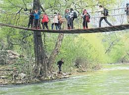 Dizel bir araç bu mesafede ortalama 3.74 lt, benzinli bir araç ise 5.44 lt yakıt tüketir. Gizli Cennet Yazili Kanyon Sarmasik Haberleri