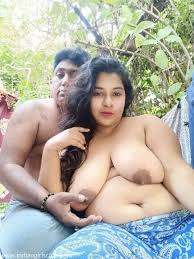 Mature Indian MILF Bhabhi Outdoor Sex - Indian Girls Club