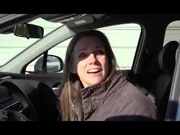 Mother of 8 breaks down crying when she sees gift from Secret Santa