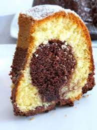Place rolled out dough onto baking tray with baking paper, and spread nutella to about 1cm from the edge. Saftiger Nutellakuchen Thermomix Rezepte Mit Herz Marmorkuchen Saftig Nutella Kuchen Rezept Nutella Kuchen