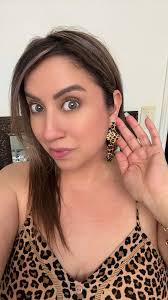 Amy Shirley you look so beautiful and pretty Cre: Lizard Lick Towing