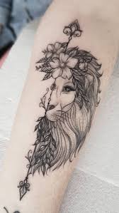 50 Eye Catching Lion Tattoos That Ll Make You Want To Get Inked Girl Leg Tattoos Leg Tattoos Sleeve Tattoos