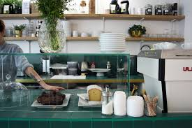 Peonies Cafe 81 Rue Du Faubourg Saint Denis 75010 Paris Ouvert Du Mardi Au Samedi De 10h A 19h Et Le Dimanche De 10h A 16 Peonies Paris Matcha Latte Maison