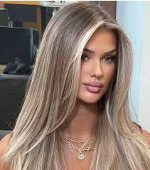 Isabella Miles (isabellamiles)