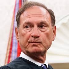 Marilyn Mackey (@MarilynMackey)