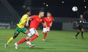 Acompanhe quem joga hoje na rodada dos campeonatos de futebol do brasil e do mundo, com placar da rodada em tempo real e assista online os gols e os melhores momentos dos jogos de hoje. Online Jogo Benfica Hoje Directo Benfica Tv Online Gratis Em Direto Tv Online Pt Este Programa Faz O Aquecimento Para O Encontro Que Se Segue