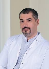 Beneficiază de trei săli de angiografie echipate la standarde europene, o secție de cardiologie clinică și un ambulatoriu de specialitate cu 6 cabinete. Medicii Spitalului Monza