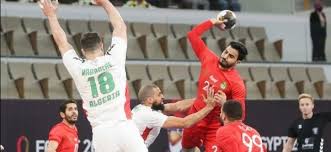 ففي الدور الأول، تواجه ألمانيا تشيلي وأستراليا وبطل كأس أمم إفريقيا، بينما تلاقي البرتغال روسيا والمكسيك ونيوزيلندا. Www Sport1 Ma Wp Content Uploads 2021 01 Img 20