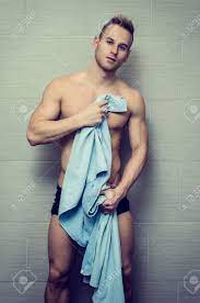 Hermoso Hombre Semi