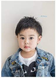 子どもにしてあげたい髪型 ヘアアレンジ10選 おだんご ボブなど女の子向け髪型 ヘアアレンジと男の子のヘアスタイル hugkum 小学館公式 髪型 男の子 キッズヘア キッズカット 男の子