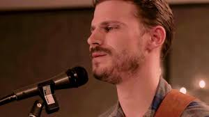 Delighted to share the live version of Drew Aron's achingly beautiful  single "Sugar Maple." His debut EP "Familiar Faces" comes out Nov. 13. Be 