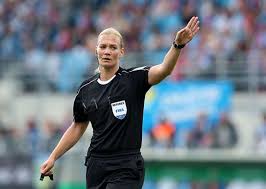 May 28, 2021 · rote karte für die marode männerwirtschaft: Bundesliga Top Flight Set For Its First Female Referee Soccer News India Tv