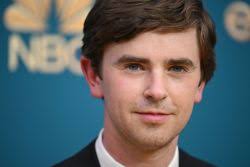 Singer Andy Williams dies