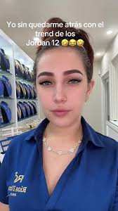 Retro 12 Youth Box Vs Mens Box