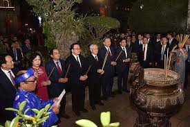 Nếu thất bại thì thủ tướng chịu trách nhiệm (do chịu trách nhiệm điều hành. Tá»•ng Bi ThÆ° Chá»§ Tá»‹ch NÆ°á»›c Nguyá»…n Phu Trá»ng Dang HÆ°Æ¡ng á»Ÿ Chua Tráº¥n Quá»'c Va Má»«ng Tuá»•i Cong Nhan Moi TrÆ°á»ng