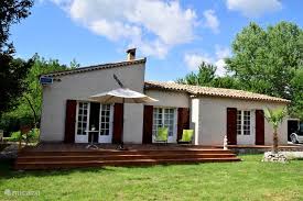 Vacances provence ist seit 2001 vermittler bei der vermietung von privaten ferienhäusern, spezialisiert auf villen mit eigenem swimmingpool in südfrankreich, der provence und an der côte d'azur. Ferienhaus Maison Verdon Castellane In Castellane Alpes De Haute Provence Frankreich Mieten Micazu