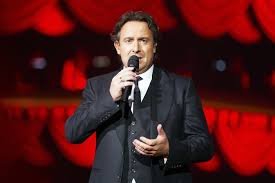 Rood (anthem symphonica in rosso). Marco Borsato Overweldigt Tijdens Symphonica In Rosso