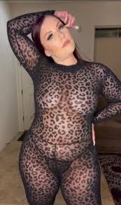 Aubrey Ruby Red nude soap slide