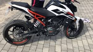 The kerb weight of duke 125 is 159 kg. Ktm Duke 125 2018 Without Exhaust Youtube