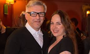 Tóth gabi és párja, krausz gábor kapcsolatát is gyökeresen megváltoztatta az elmúlt időszak, de a pár jól jött ki a nehéz helyzetből. Leleplezo Foto Ezt Tette Toth Gabi Es Alfoldi Robert Ripost
