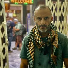 Rui miguel guerra unas (lisboa, 23 de fevereiro de 1974) é um apresentador, produtor, autor, actor e youtuber português. O Video Que Rui Unas Gravou Sobre O Coronavirus Para Dar Esperanca Aos Portugueses