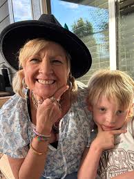 Introduction and photo sharing