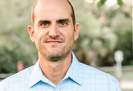 Fausto Serrano's Instagram, Twitter & Facebook