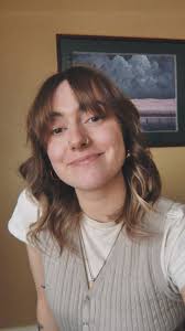 Hello! I'm Rachel, a 27-year-old Canadian 🇨🇦 who's looking for a  full-time job to complete my 88 days. My ideal role would be in the  hospitality industry, but I am also open