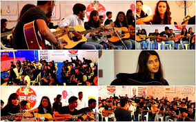 *online classes worldwide & late evening batches for working professionals are also available. Guitar Classes In Lower Parel Mumbai Best Music Teacher Near By Me