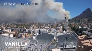 Cape town fire leaves several homeless. Massive Fire In Camps Bay Cape Town Southafrica