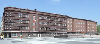 So ist das in einem attraktiven wohnumfeld. Sparkasse Wanne Eickel Herne Architektur Baukunst Nrw
