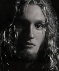 Layne Staley performing with Alice In Chains, 1991. 📷 Neil Zlozower  Photography The Grunge Diaries #laynestaley #aliceinchains #madseason  #90sseattlemusic #hardrockmusic #heavymetalmusic #90srockmusic